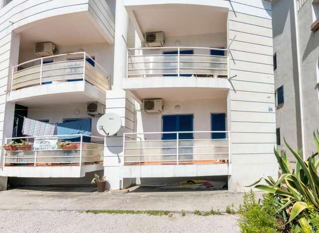 Апартаменты Apartment MILA Игало-16
